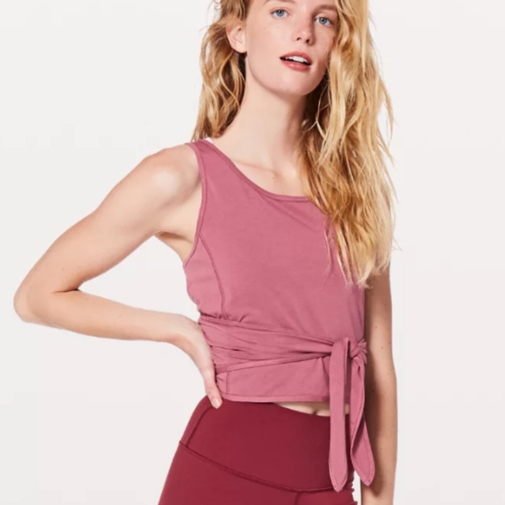 Lululemon it’s a tie tank top dusty pink